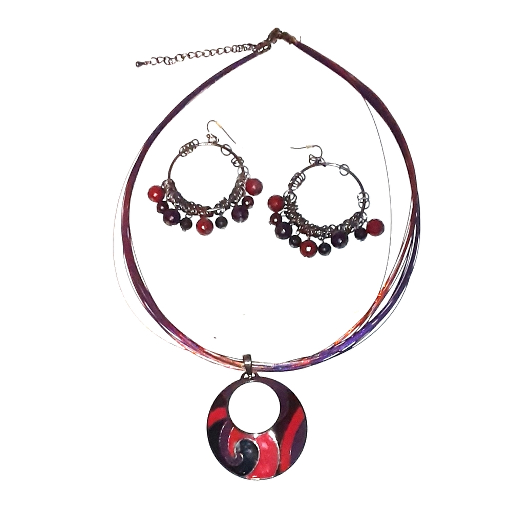 A necklace and earrings set